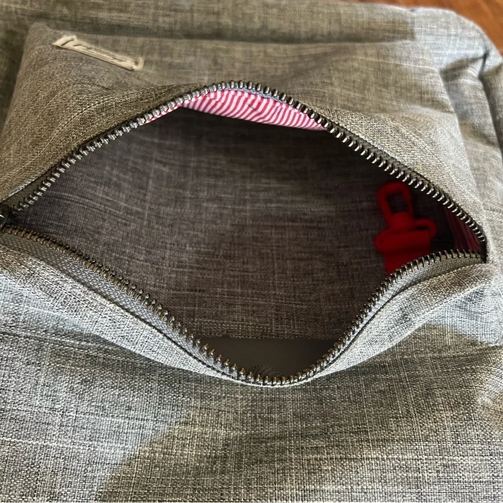 Hershel Settlement Backpack Mid-Volume 17L Light Gray Crosshatch